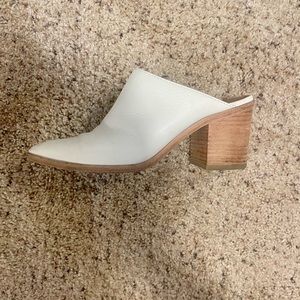 Frye Flynn WHITE mule size 6.5